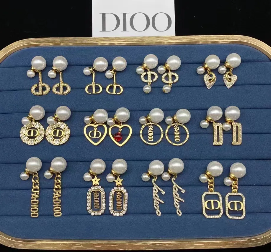 Top GG CC FF Brooch Earrings Bracelet Famous Luxury Designer Necklace Fashion Brand Jewelry Women Jewelry Earstuds Ladies