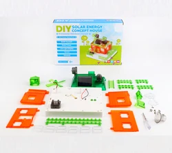 Детская пластиковая игрушка для дома на солнечной батарее с подсветкой и голосом