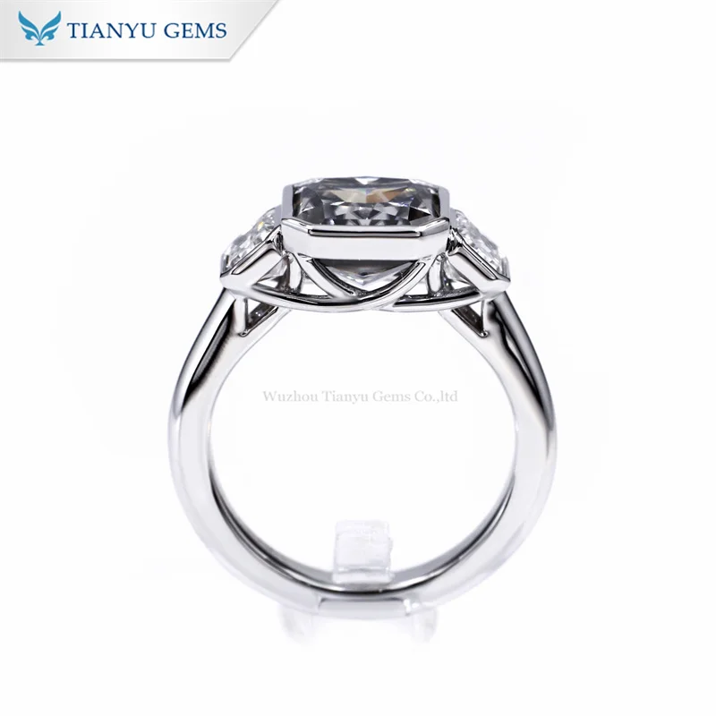 Tianyu custom jewelry radiant crushed ice cut dark grey moissante and white moissanite 10k 14k 18k white gold ring for women