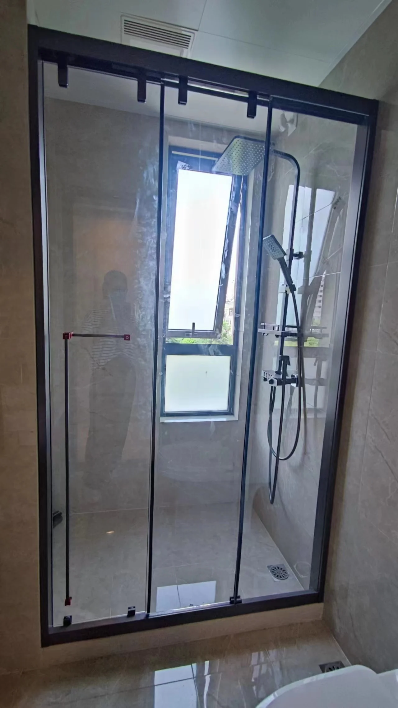 Glasswindow aluminum bathroom door bifold doors aluminium folding outward casement windows house