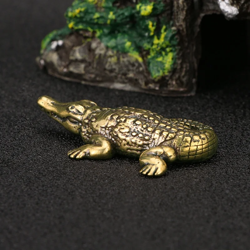 Brass ornaments decorated crocodile statue antique bronze Brass Animal Statue