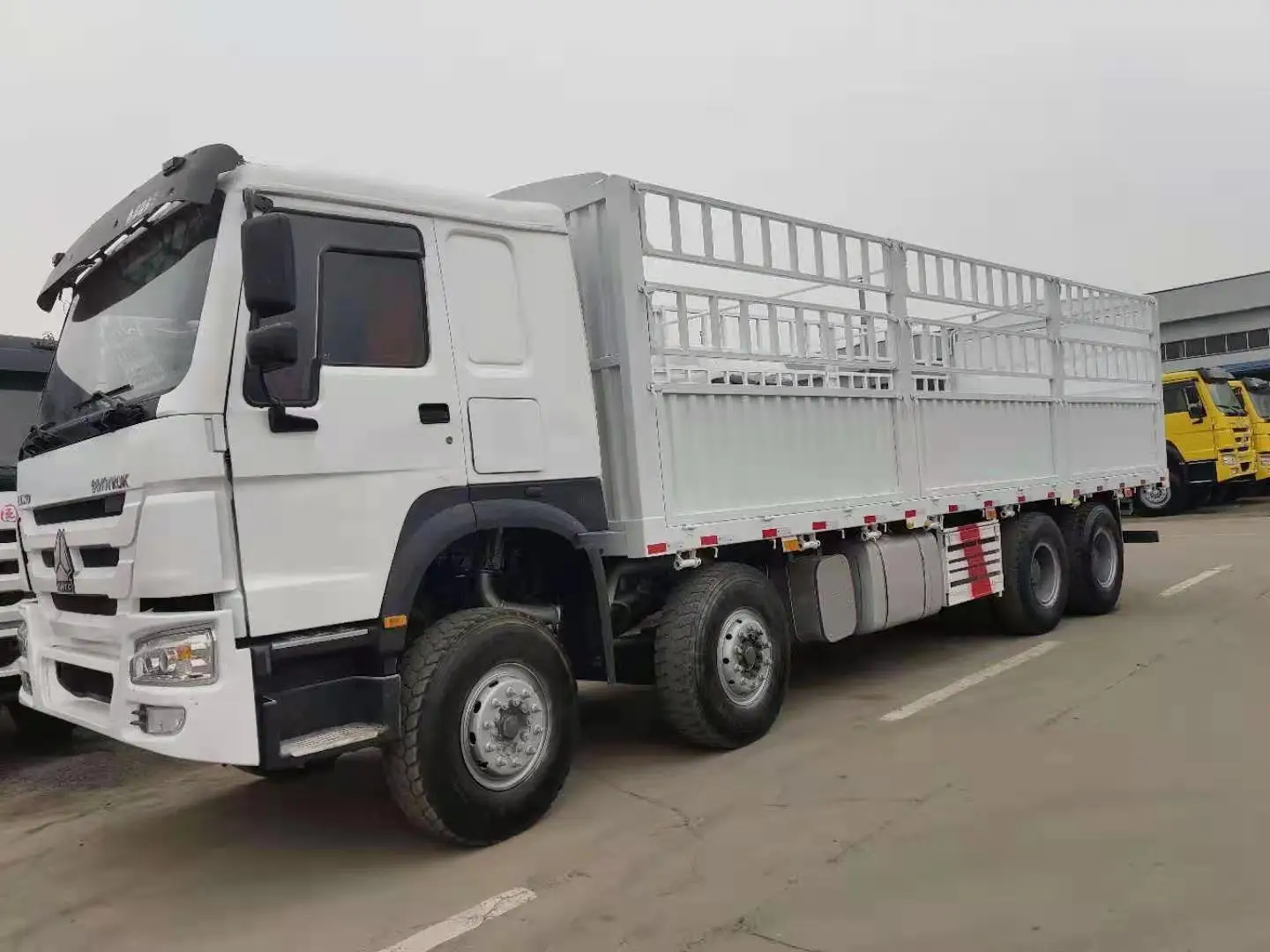 Sinotruck грузовик 6x4 8x4 грузовики