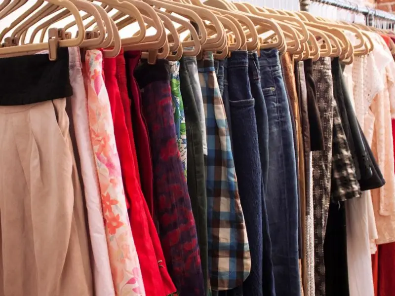 Africa Style 100kg Per Bale Colourful Summer Second Hand Clothing, 2022 Hot Sale Tshirt Used Clothes Branded