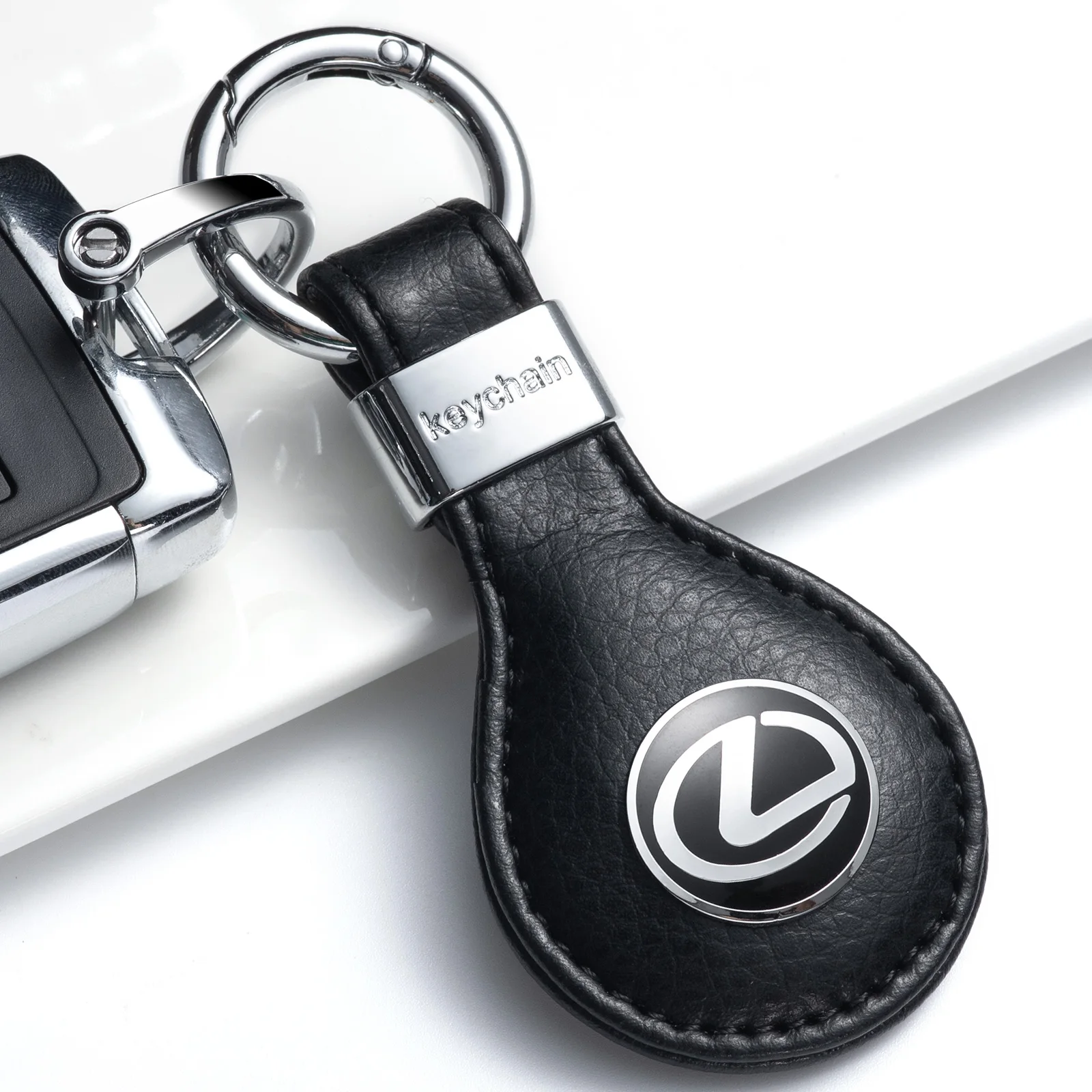 Leather Key Chain Suit for Lexus Cadillac Toyota GMC Ford KeyChain Keyring Family Present for Man and Woman customized  car logo