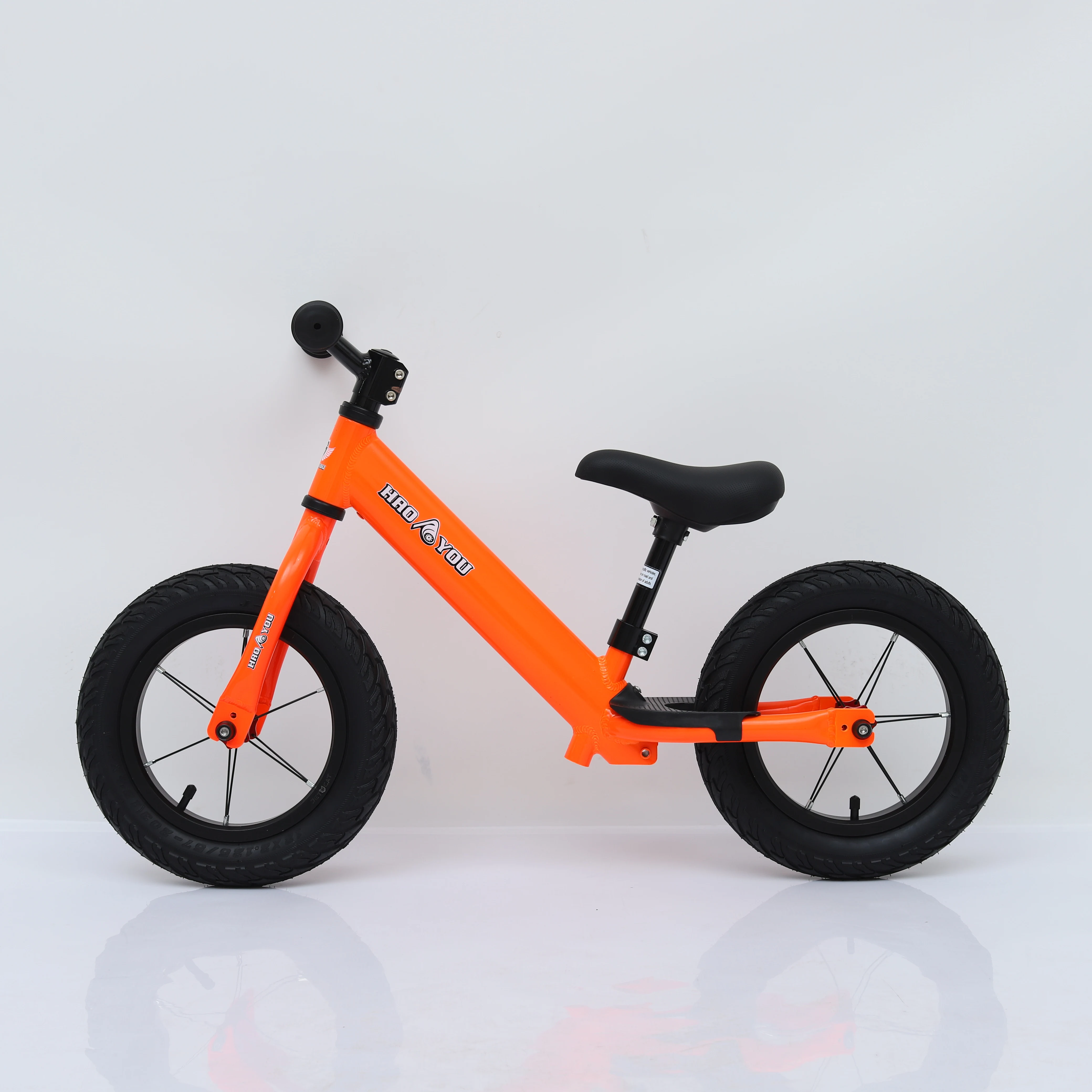 2019 wholesale plastic no-pedal baby kids push balance bike  Mini baby balance Bicycle