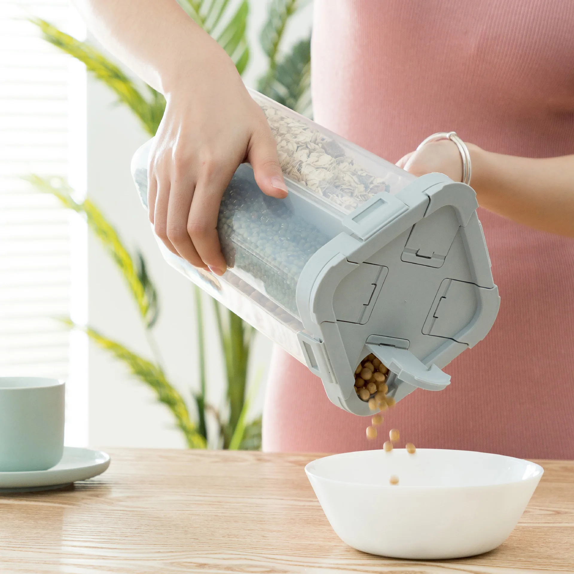 PP Storage Containers Box For Food Plastic Cereal Kitchen Food Container Box 4 squares Airtight Dry Food Storage Containers