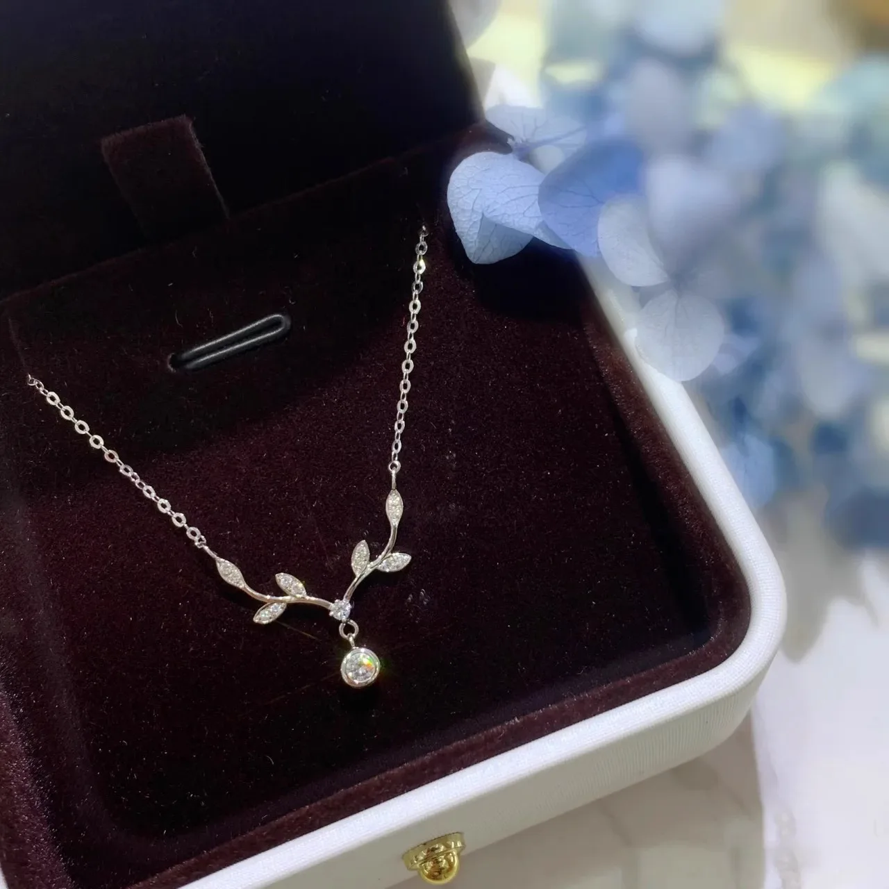 S925 Sterling Silver Small Fresh Joker Necklace Korean Version Ins Simple Fairy Delicate Clavicle Chain for Female Silver Plated