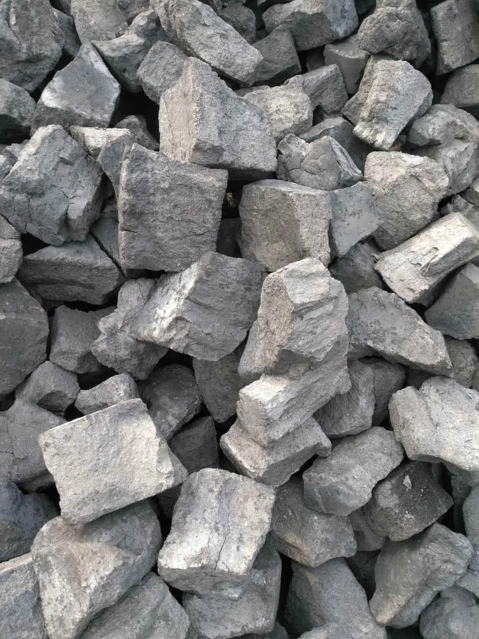 Low moisture met coke plant fuel 90-150mm metallurgical coke stamped charge good quality
