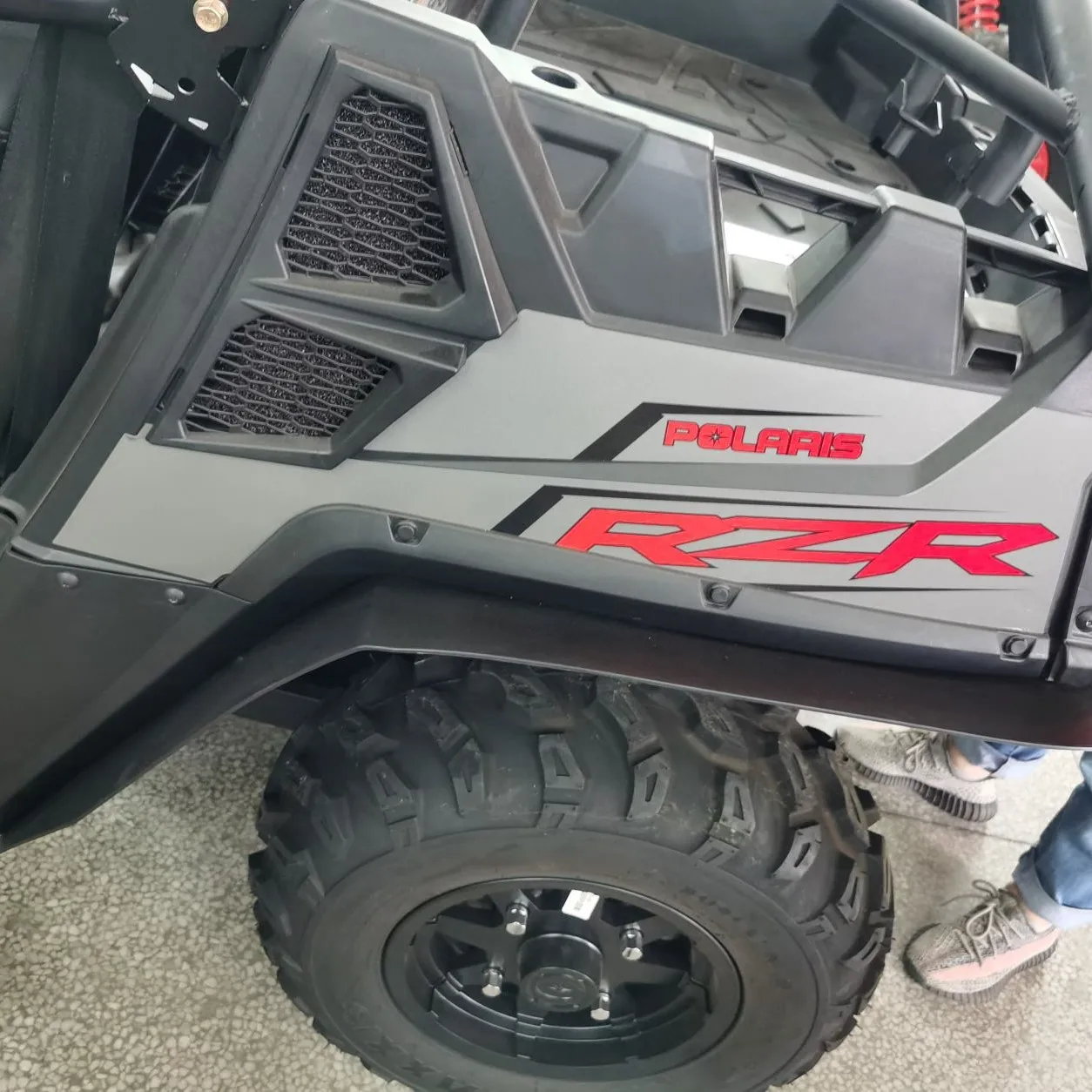 Fender брызговик комплект 4 шт. для P-olaris R-ZR 570