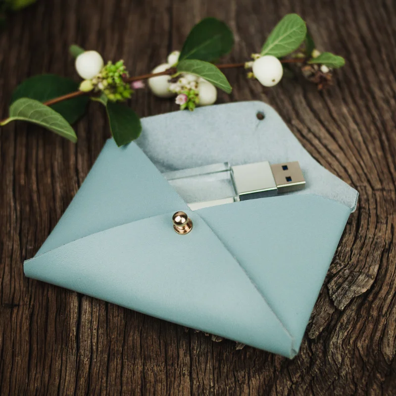 PU Leather USB Flash Drive Case Fashion Portable Holder for 1GB 2GB 4GB 64GB Micro USB Flash Drives for Men and Women