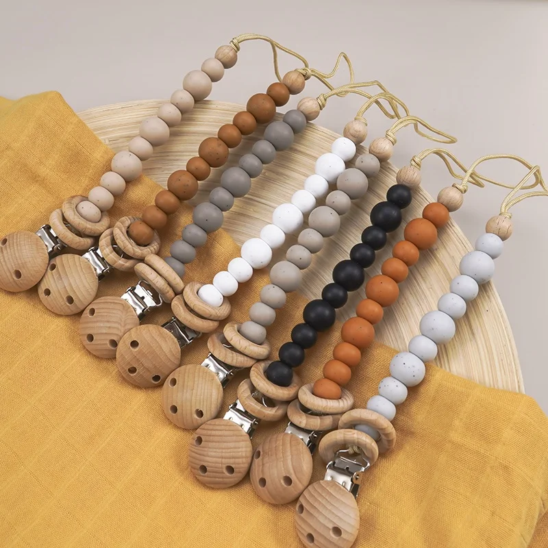 Customize Prendedor De Chupeta Dummy Pocket Silicone Wood Beads Diy Baby Dummies Chain Pacifier Wood Clips with Logo