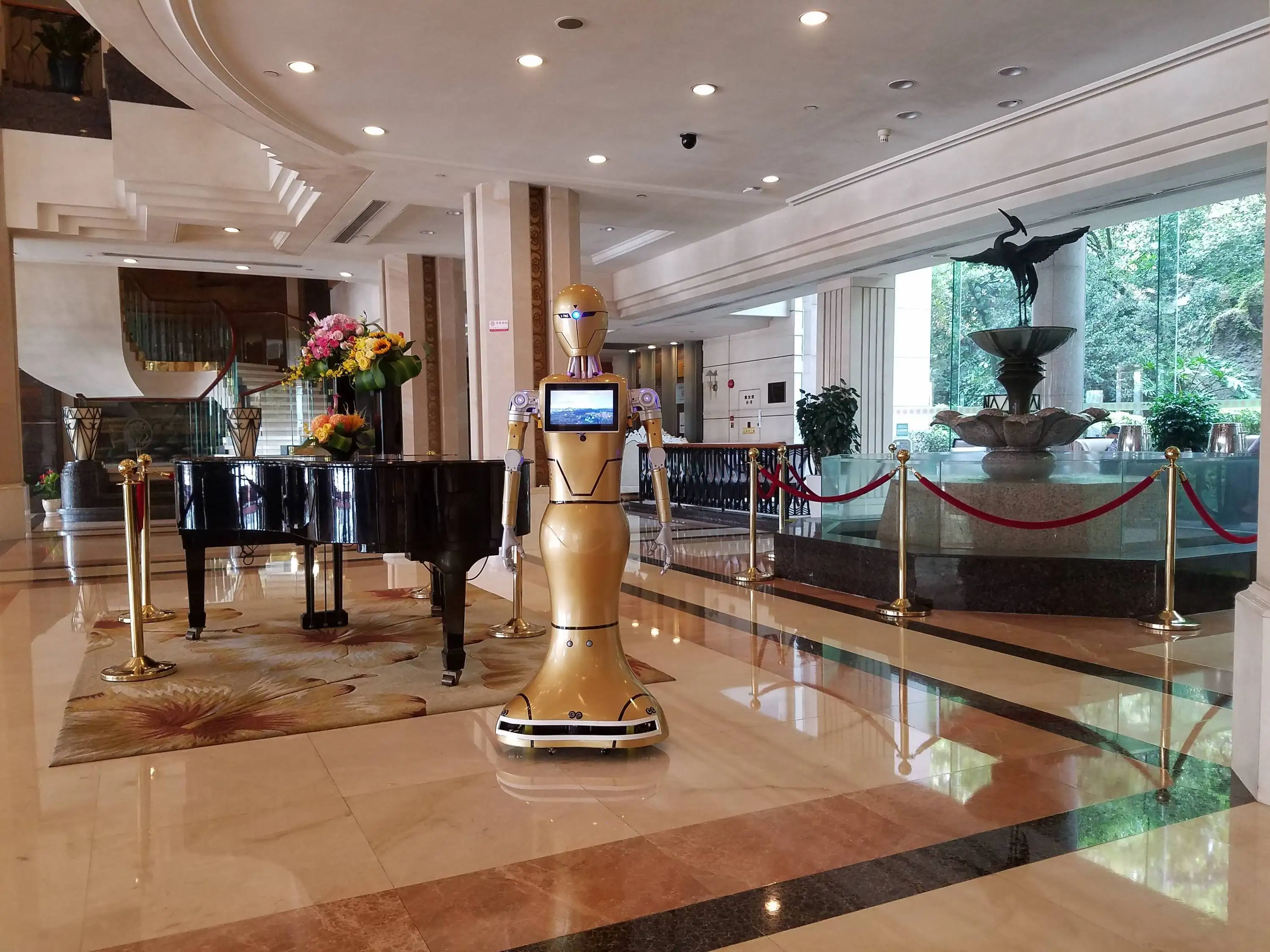 Dajin face identification shopping mall bank and  hotel welcome Service Robot