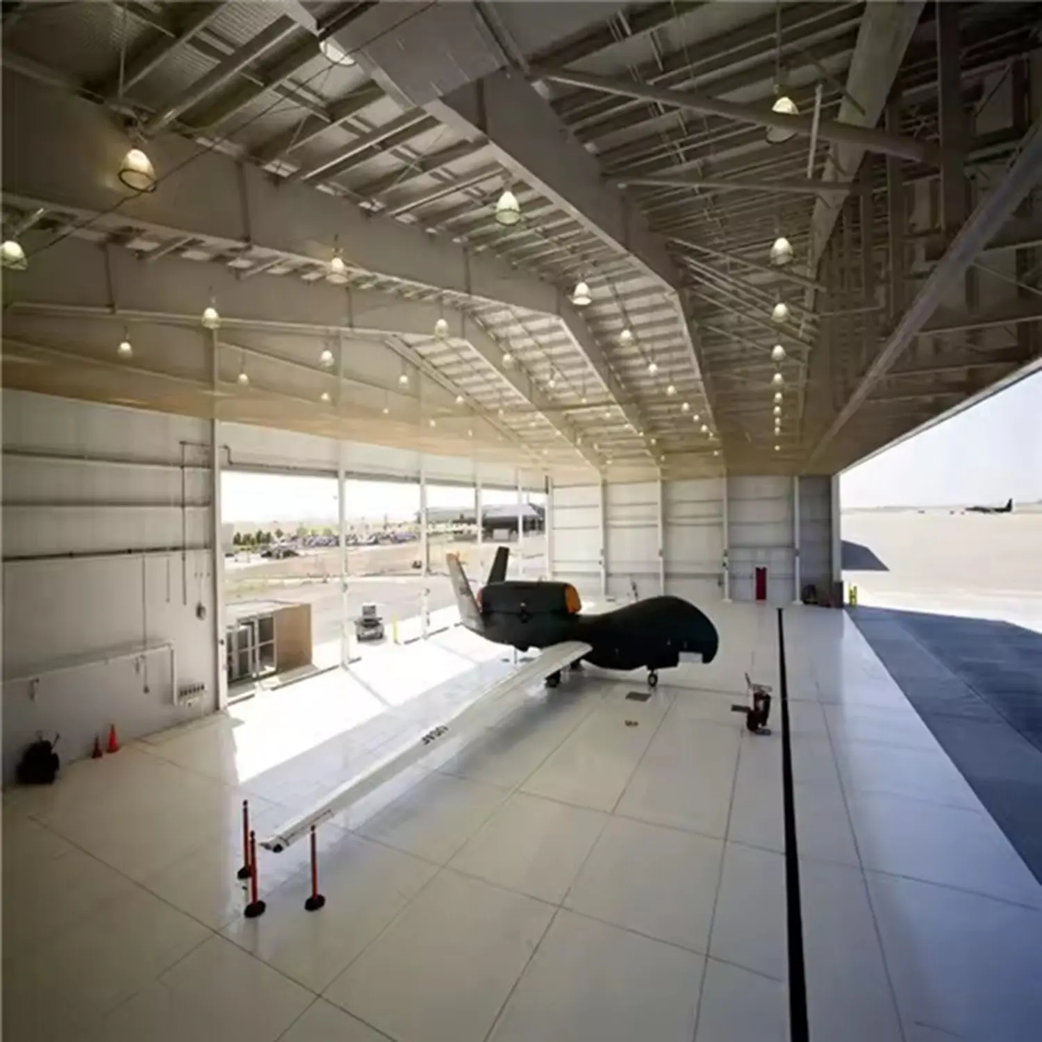 Custom Prefab Aircraft Storage Hangar Prefabricated Steel Hangar Steel Structure Metal Building Hangar Warehouse