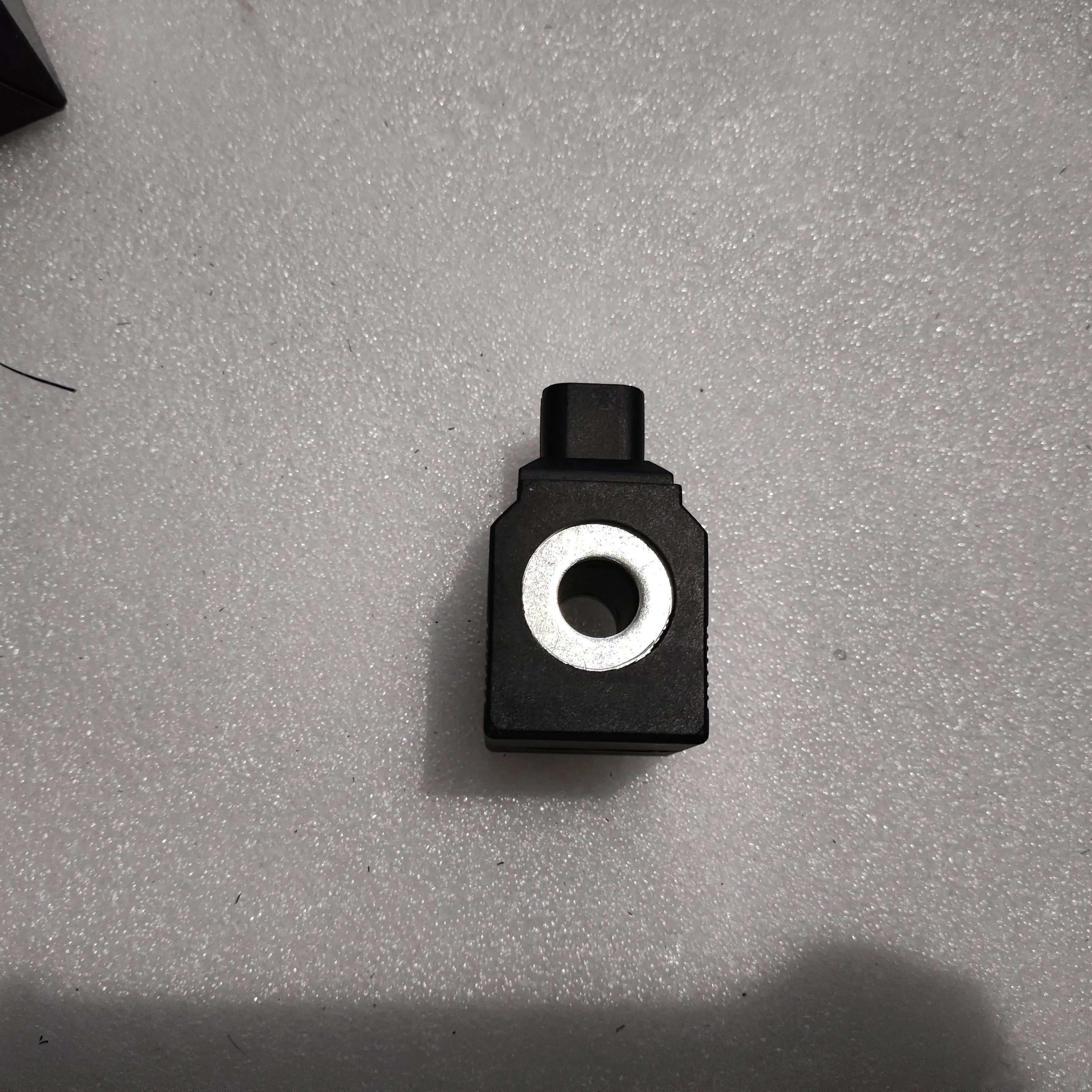 Honour Time Excavator electric parts 25220555 JS200 13MM Electromagnetic Coil 12V