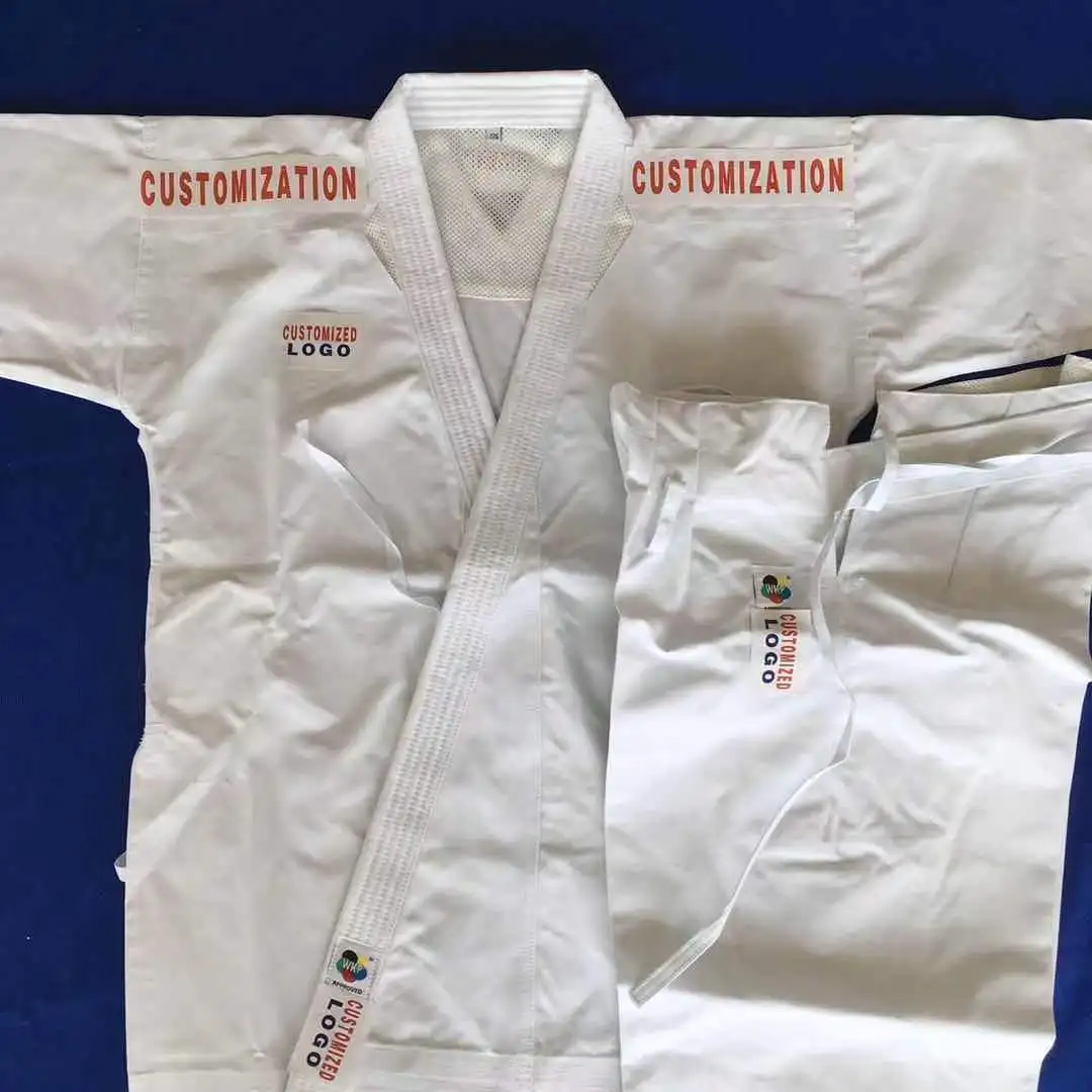 WKF каратэ ката Униформа и Кумитэ