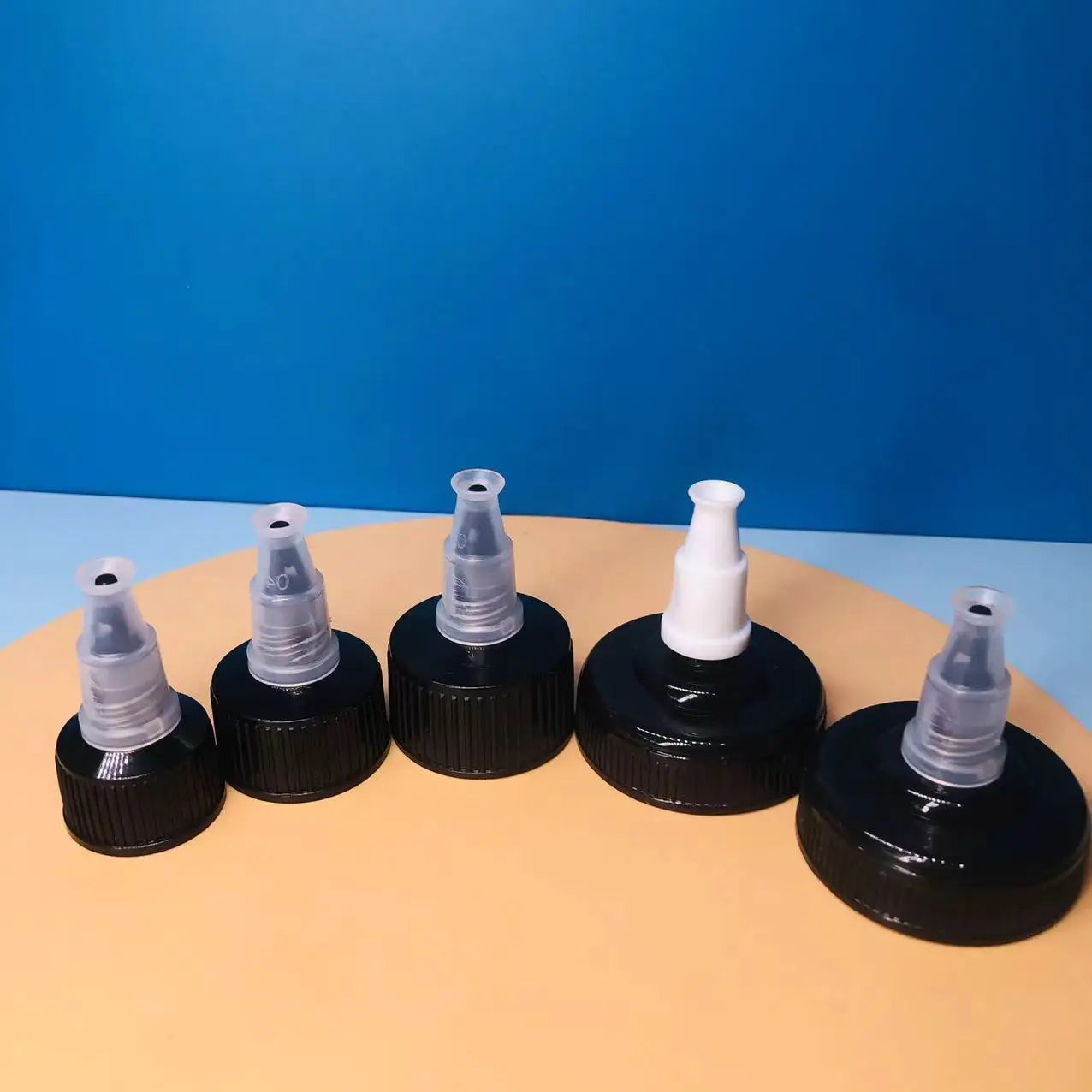 20/410 24/410 28/410 38/400 Plastic Twist Screw Top Pointed Mouth Cap