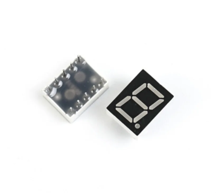 Большой красного, синего, зеленого и белого цветов в одном-значный 7-сегментный светодиодный дисплей