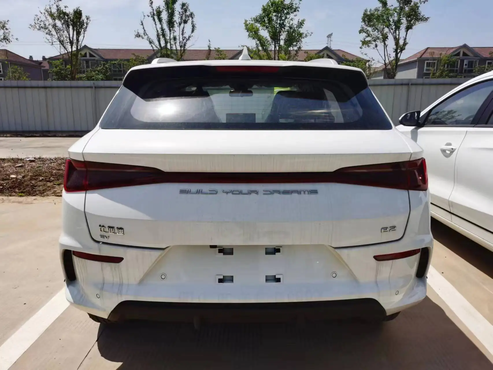 2024 BYD E2 Deluxe MPV Electric SUV Energy Efficient 405KM Range Automatic Gearbox Light Interior New Condition 405KM Manual