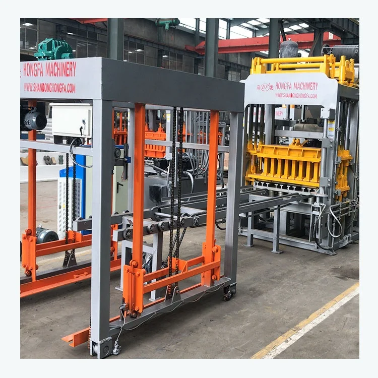 Hydraulic Press Block Making Machine QT5-15 Construction Industries Suitable Produces Cement Blocks with Moulds