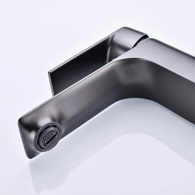 Professional Manufacturer Sanitary Brass Basin Faucet Quality Inspection Warranty Lavatory Faucet