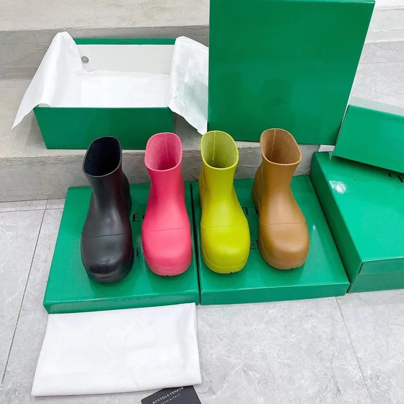 
New candy color PVC thick-soled boots green plastic rain boots 