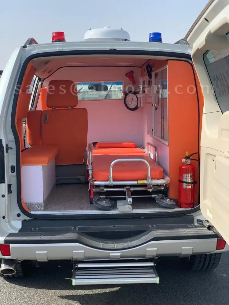 
New Condition Hospital Emergency Ambulance Car High Roof Pajero Ambulance Car 