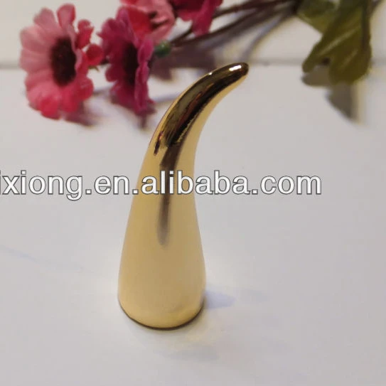 10x37mm screw back brass bent spike punk spike