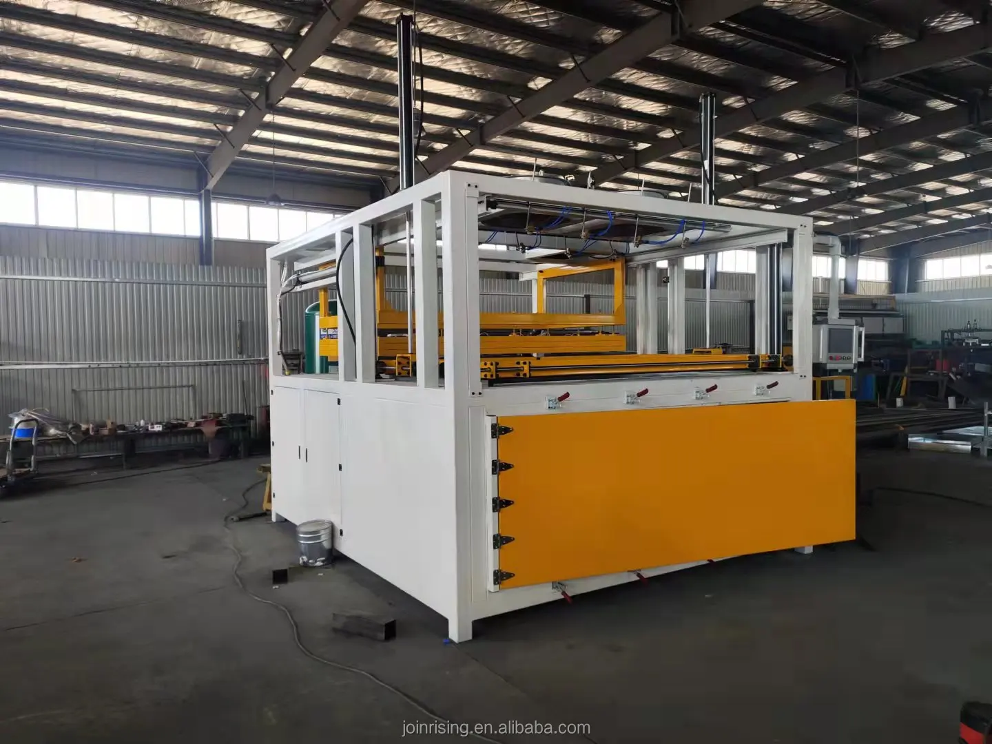 Plastic Vacuum Forming Machine high quality Made in China