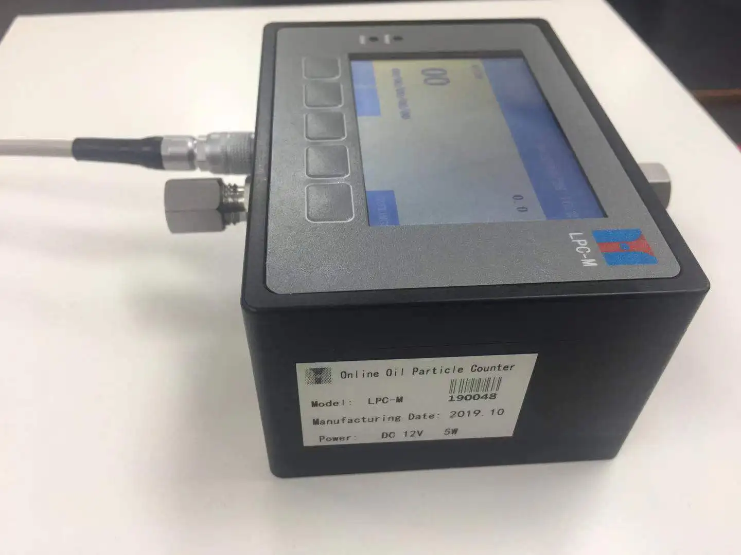 Online Analyzer measures moisture content and Oil Particle Size in Lube Oil