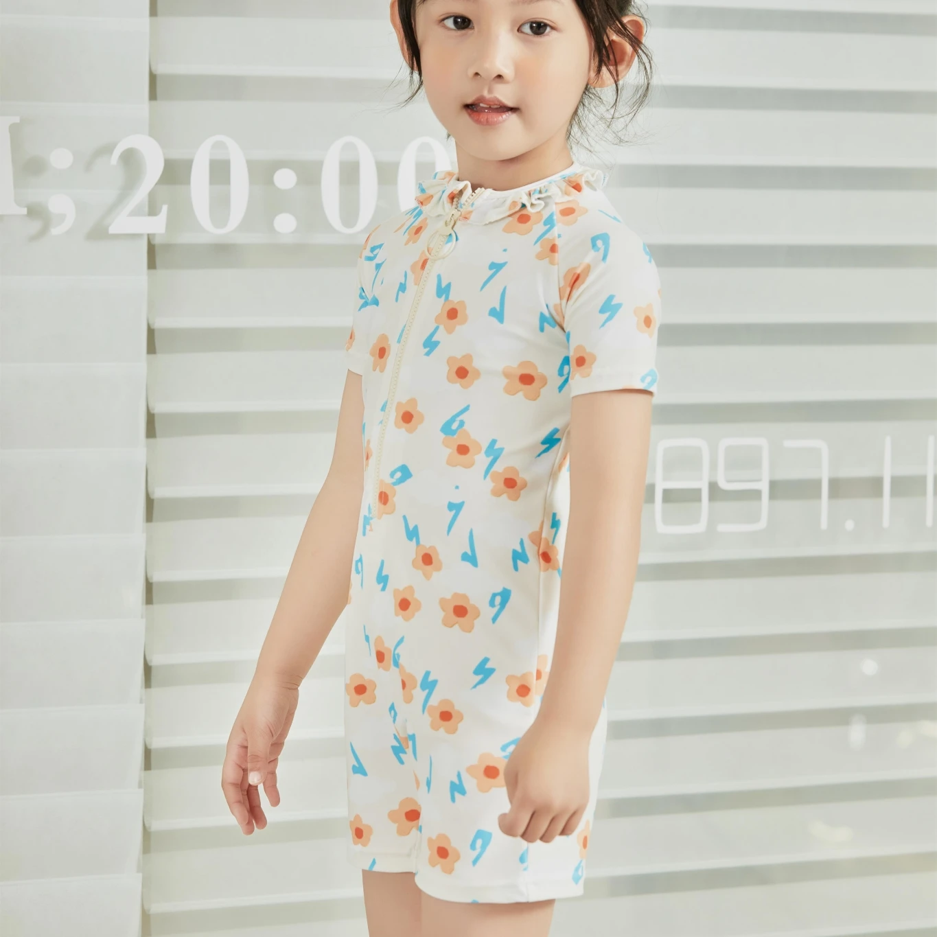2023 kids summer clothing one piece swimsuit short sleeve children swimwear girls