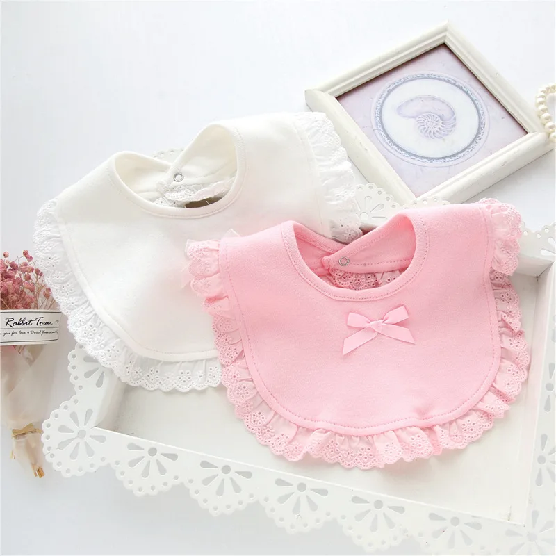 OEM High Quality Lovely newborn girls baby bibs 100% Cotton bandana bib with lace white and pink baby bibs