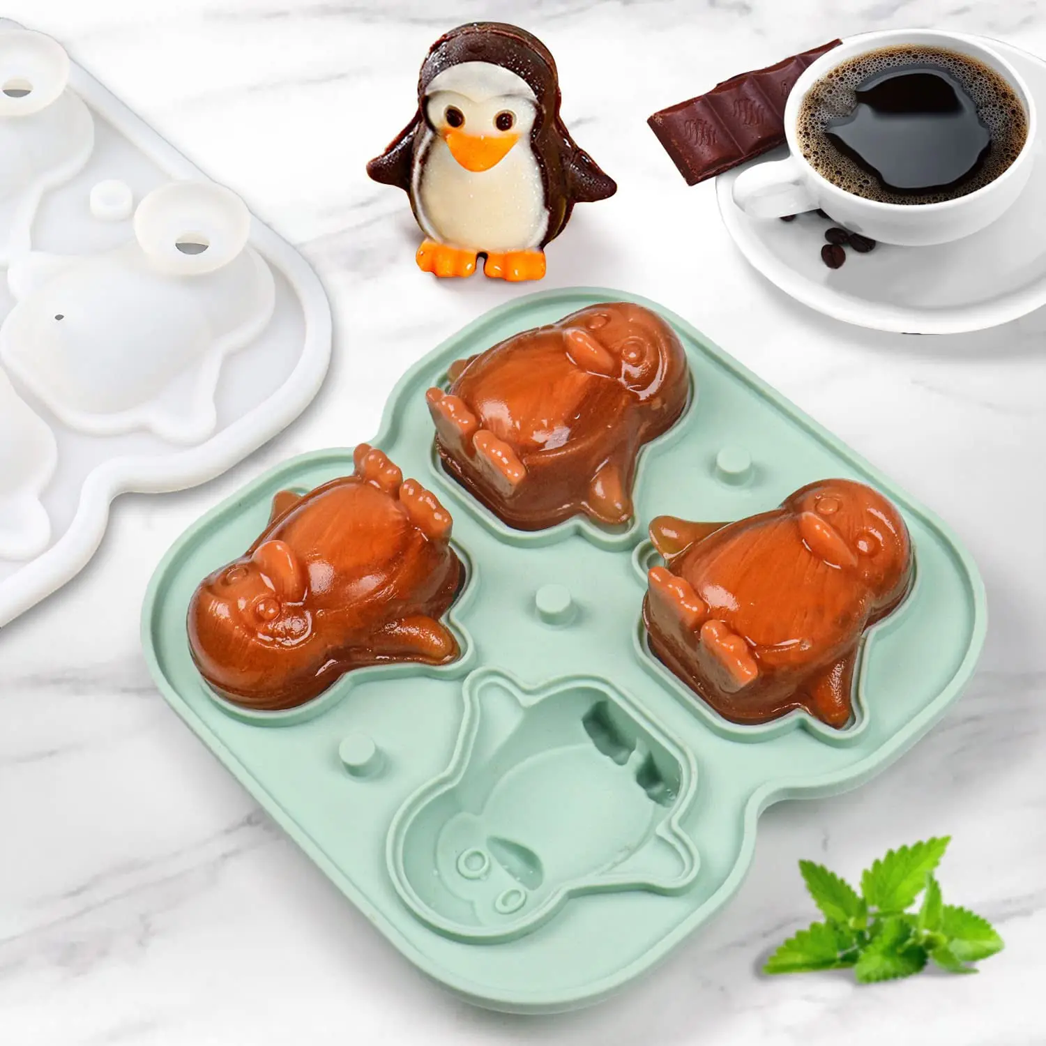 Food Grade Silicone Ice Mold with Clear Funnel-type Lid 3D Penguin Ice Cube Mold, Penguin Shape Ice Cube Tray