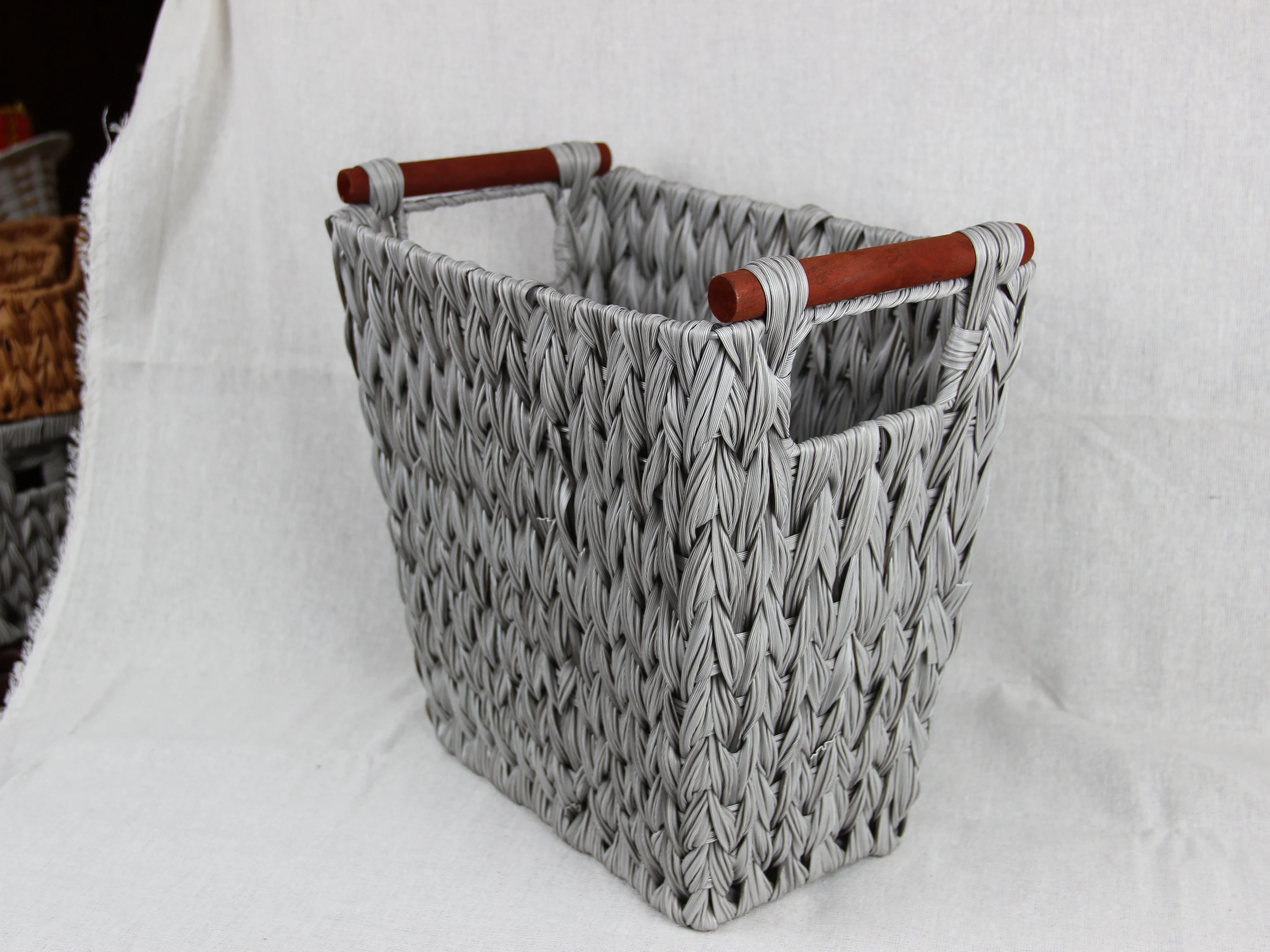 Bedroom Bathroom Kitchen Plastic Rattan Wicker Baskets Plastic And Wire Woven Storage Basket