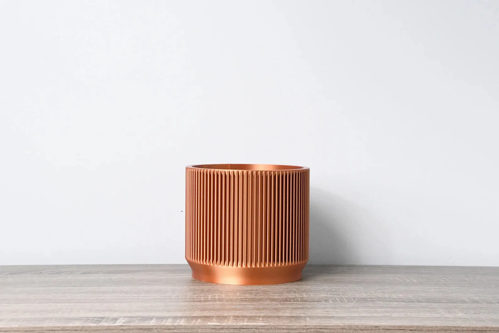 Direct Factory Supply Handmade Metal Hanging Plant Pot Metal Flower Bucket for Garden Decoration for Worldwide Export