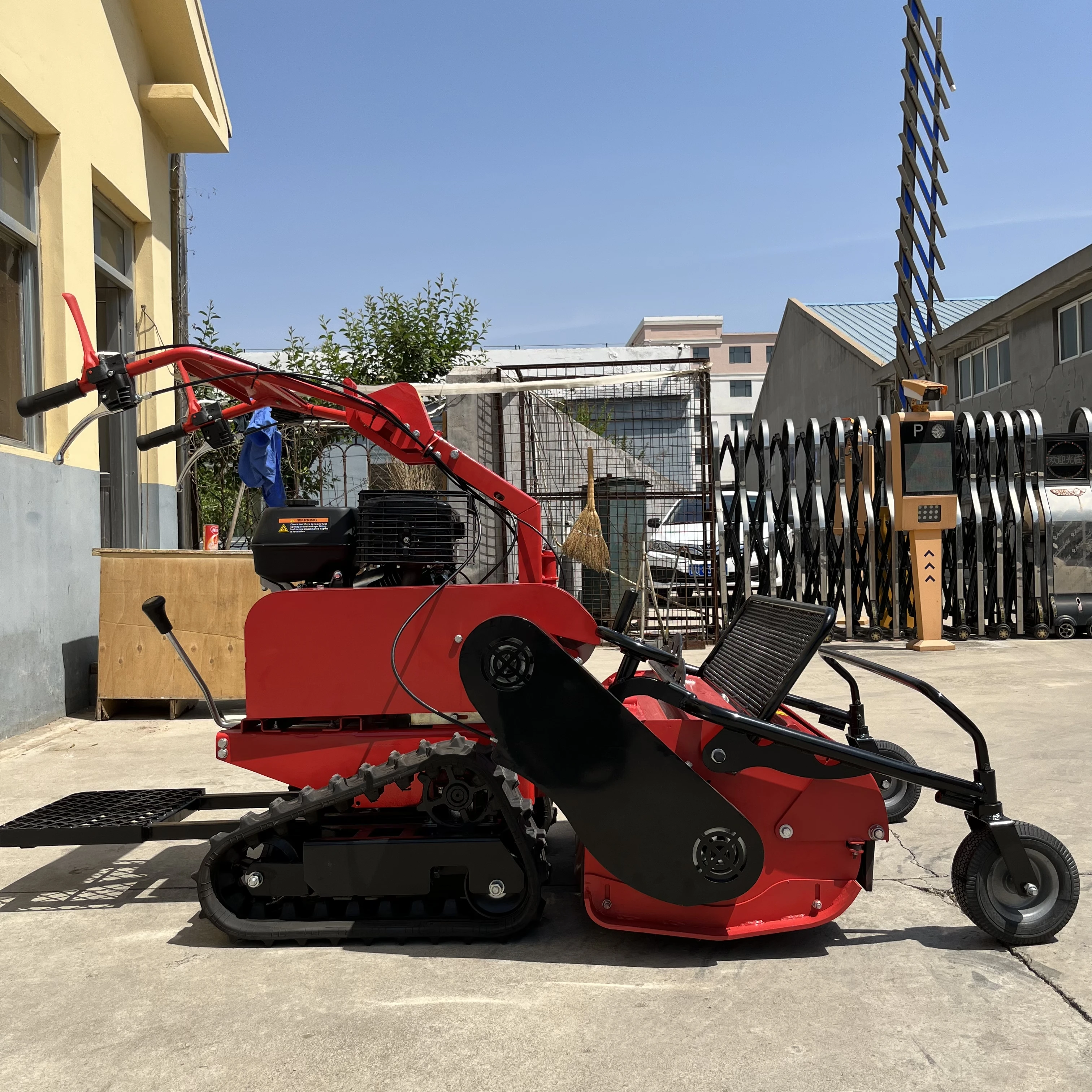 Commercial Garden Tractor Self Propelled Automatic Lawn Mower for Farm