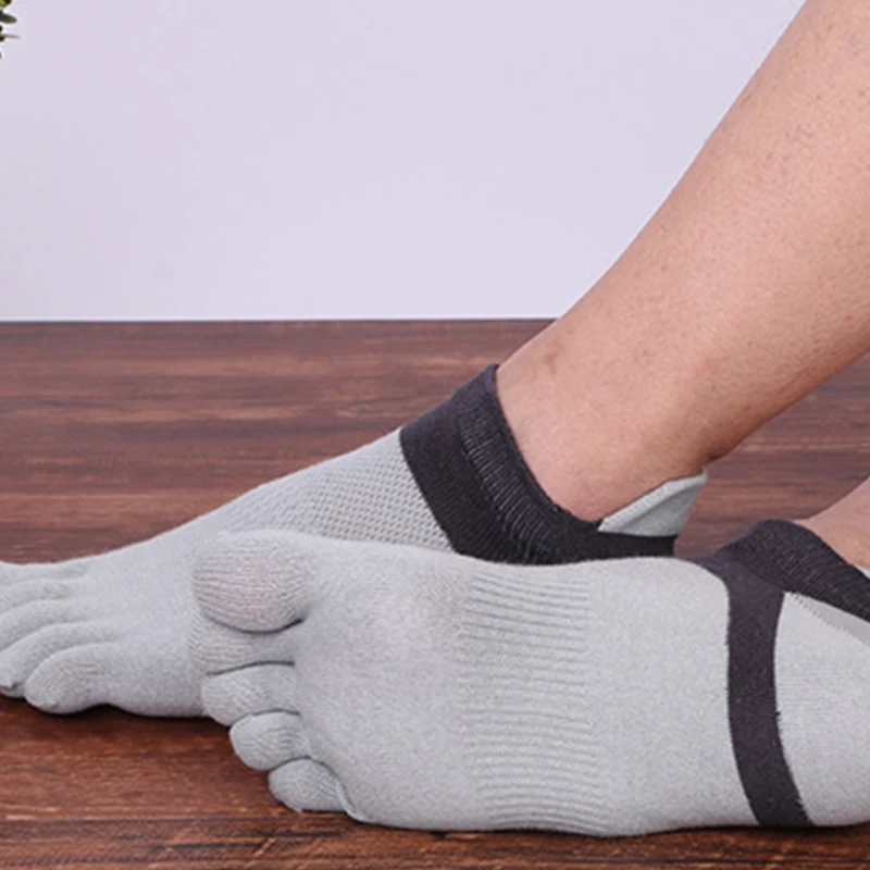 Custom Men Summer Mesh Breathable Casual Cotton Five Finger Ankle Athletic Toe Socks