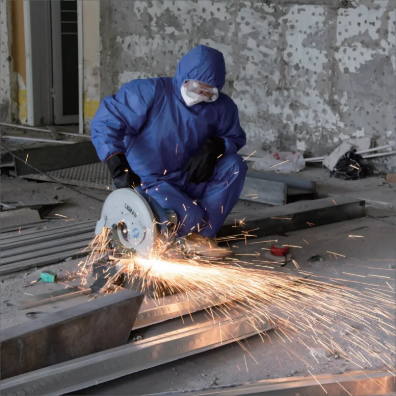 Disposable Non Woven Coverall Working Uniform with Flame or Fire Resistant Treatment