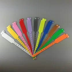 NFC213 Vinyl Hotel Bracelets One Time Use Identification PVC Button wristbands