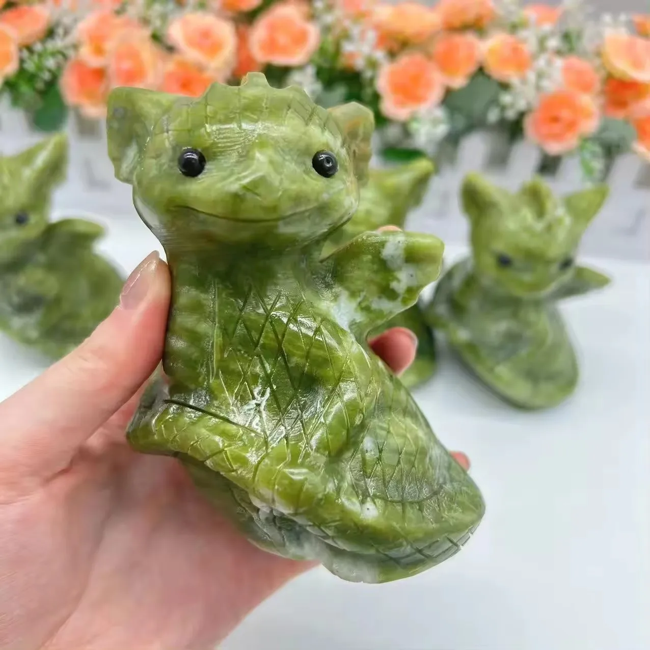 Customization Hand Carved Natural Crystal Xiuyan Jade Dragon Sculpture For Home Decoration
