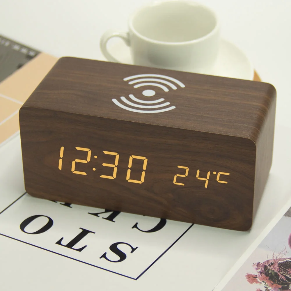 Best Gift Promotional Desk & Table Clock Digital Clock Wireless Charger Phone 5w 10w Qi Wireless Charging Wooden Led Alarm Clock
