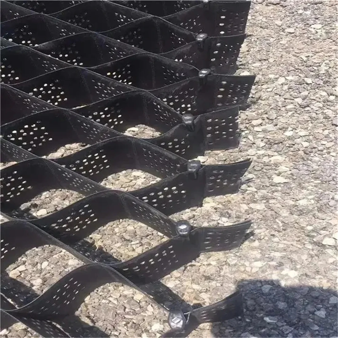 factory low price HDPE Black Driveway Grid Gravel Geocell for Gravel Driveway Paver Slope Protection Geocell Erosion Control