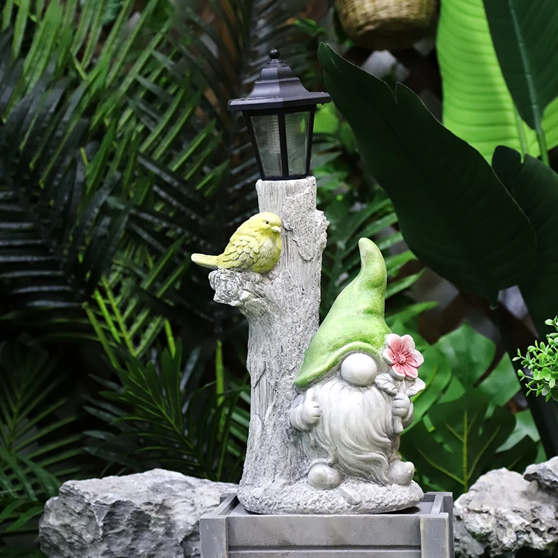 Redeco Wholesale Beach Gnome Statue Magnesia Crafts LED Solar Lamp Summer Gnomes Magnesium oxide Crafts For Gifts Garden Decor