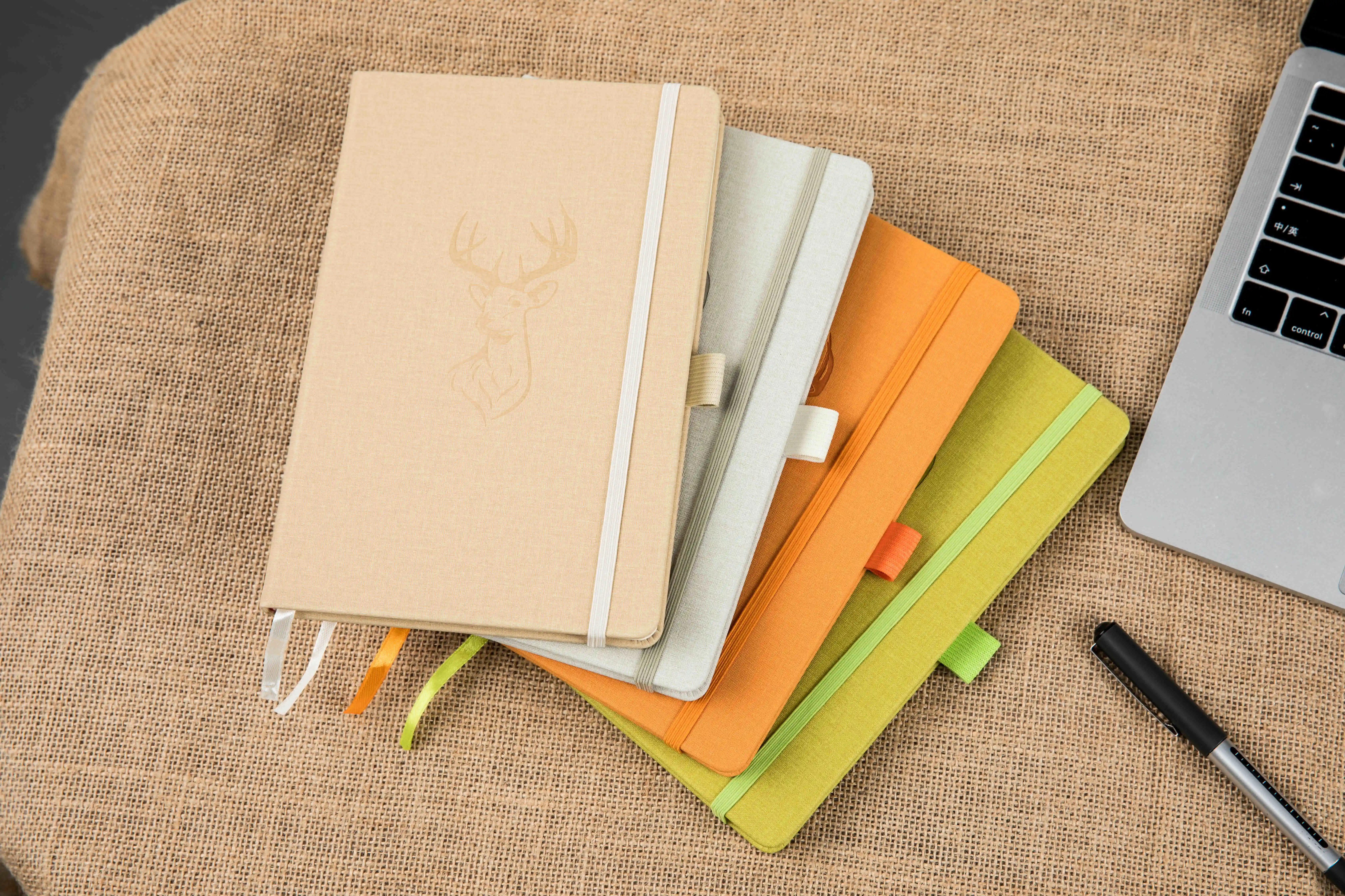 High Quality Free Sample Personalized Printed Pu Leather Diary 2024 Notebook Notepad A5 Notebook Writing Paper Stationery 50 Pcs