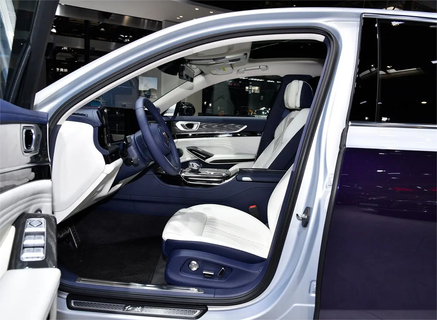 HOT SELLING CHINESE CAR 2024 HONGQI H9 3.0T FLAG LEADING FOUE WHEEL DRIVE DELUXE BUSINESS EDITION GASOLINE