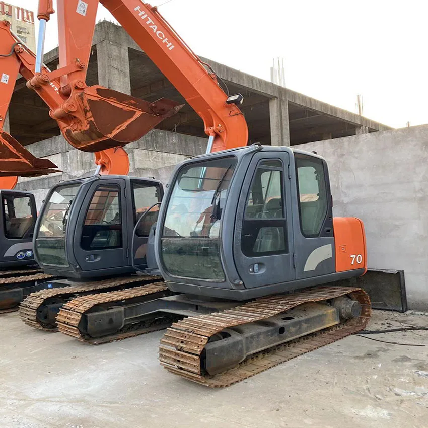 Sale of second-hand excavator Hitachi70 with isuzu engine