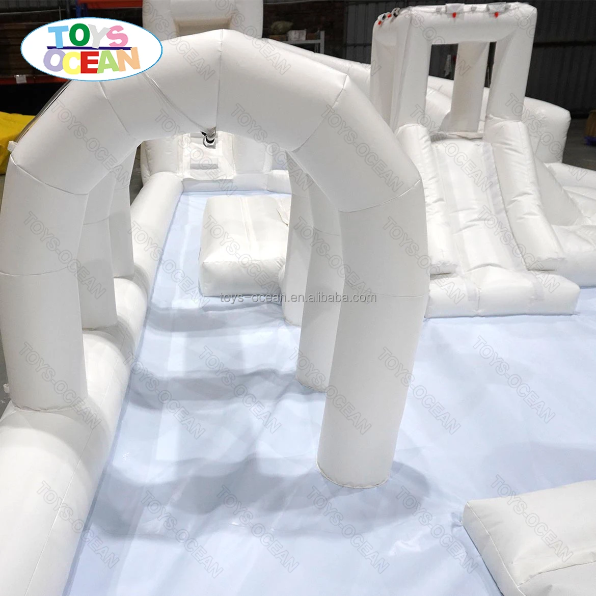 Customized 2024 new fashionable mini white splash pad water park inflatable obstacle course playground castle slide combo