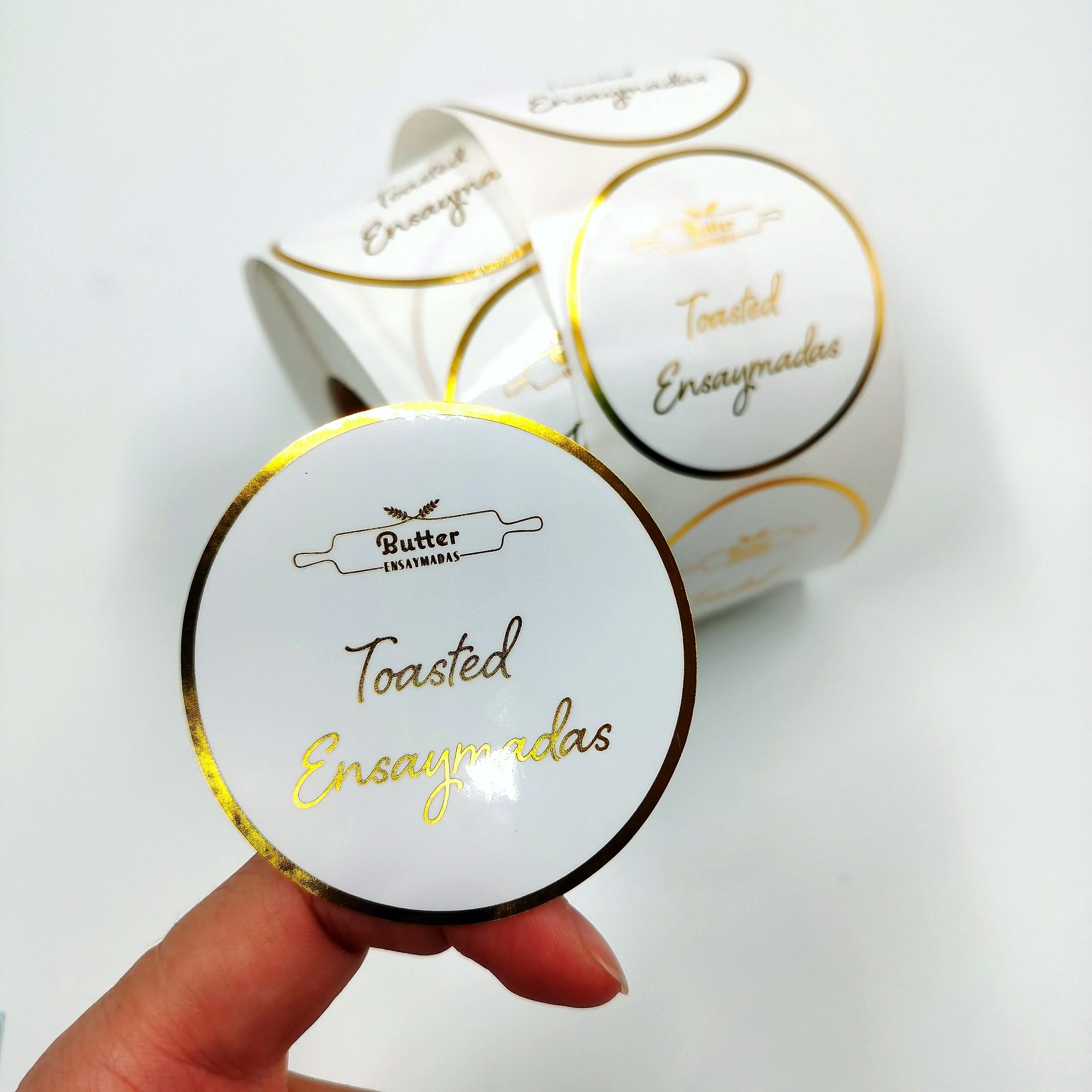 Custom UV Printed Roll Plastic Waterproof Synthetic Paper Adhesive Vinyl PVC Round Circle Brand Product Label Logo Sticker