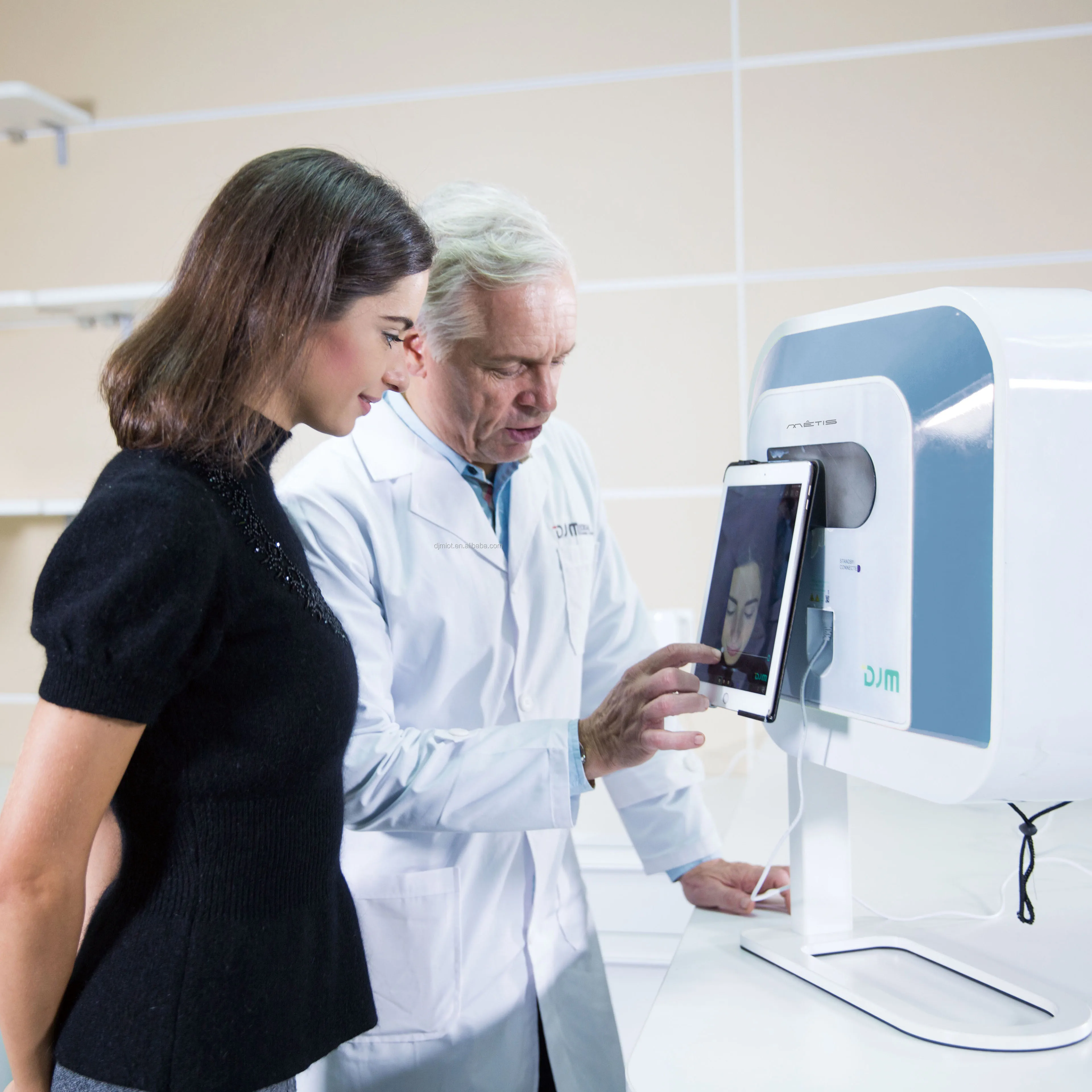 DJM Aesthetic Machine Face Skin Diagnosis Device Skin Analyzer For Beauty Spa Clinic