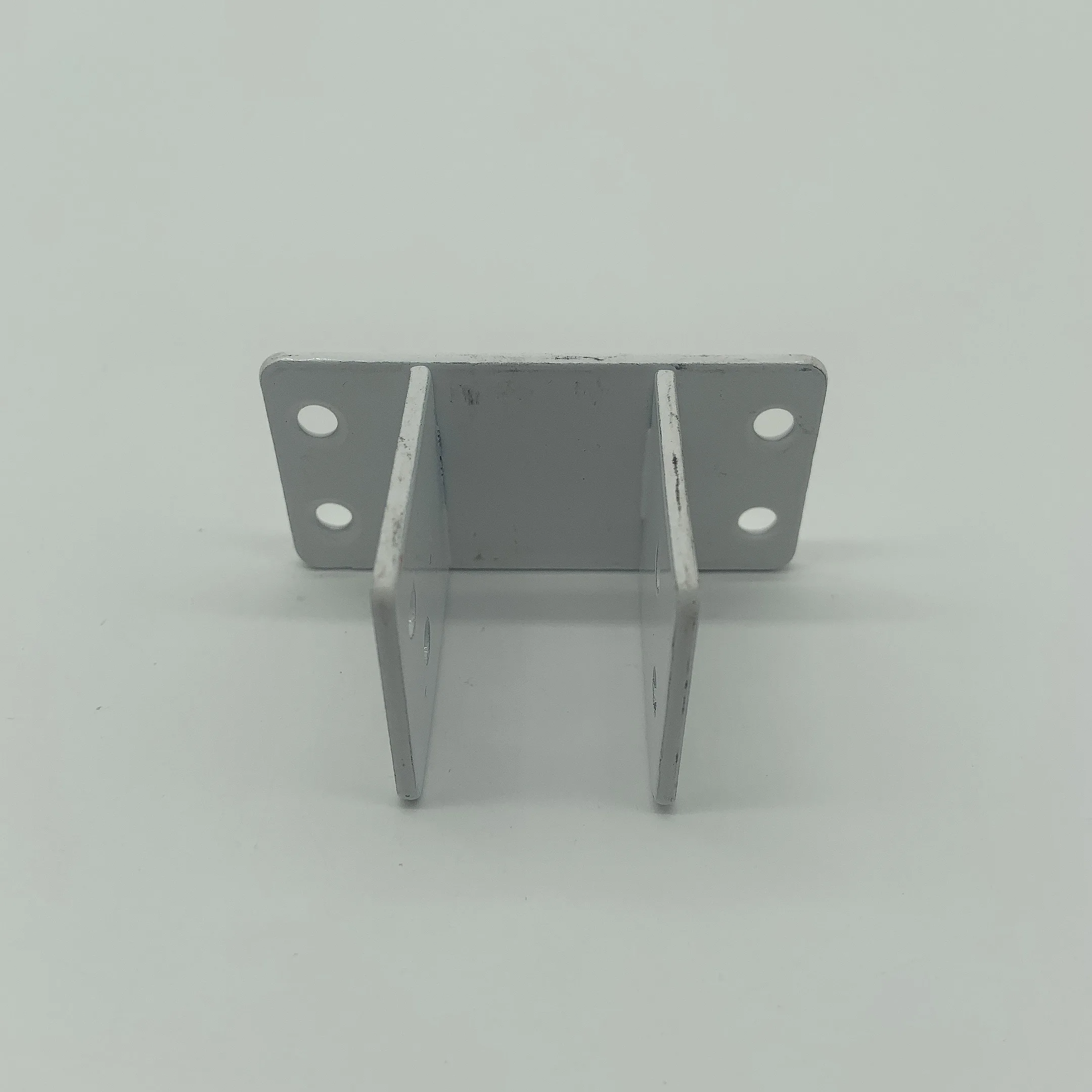 Factory supplies heavy duty Window Mullion Connecting Part Galvanized plastic sprayed Mullion Connector