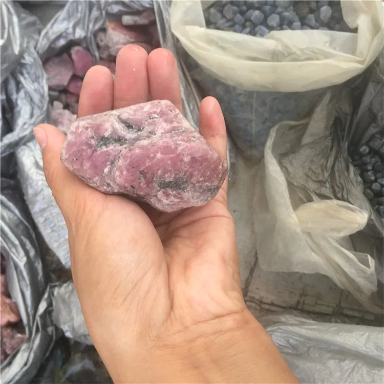 Wholesale Natural Precious stone Ruby Rock corundum rough gemstones Tumbled Stone Gravel For Raw material